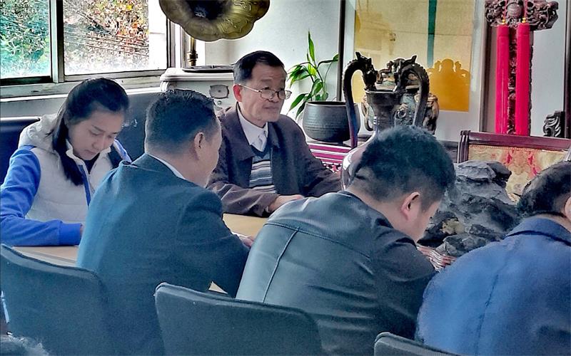 集團領(lǐng)導(dǎo)班子“不忘初心、牢記使命”主題教育集中自學(xué)